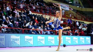 milanese forza e coraggio pigniczki fanni un cerchio sfe04506 copia simone ferraro ph copia